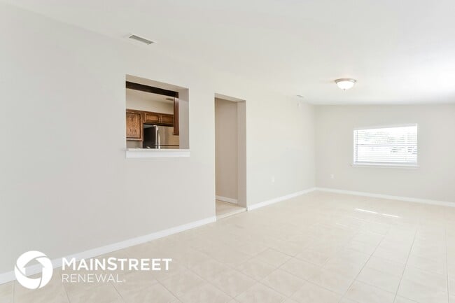 Building Photo - 1820 Azalea Ln