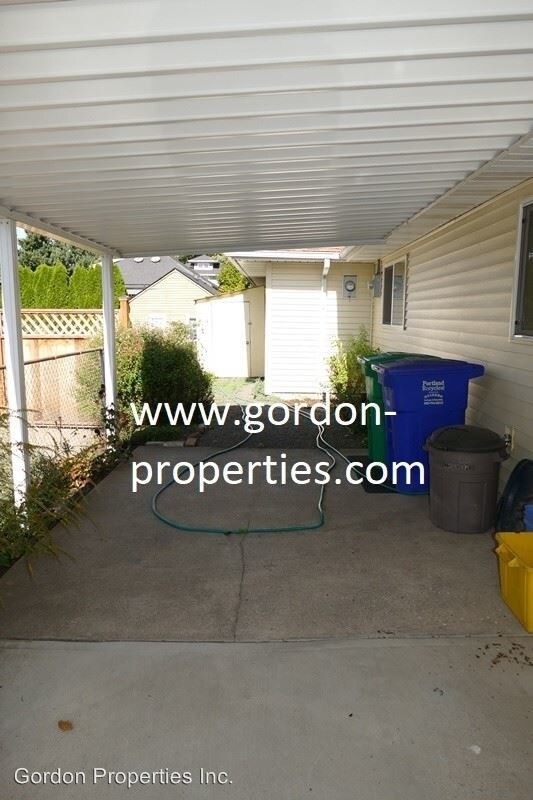 Foto del edificio - 4627 SE Long St