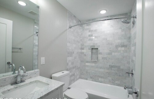 Building Photo - 47 W Haines St