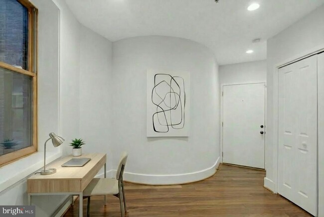 Foto del edificio - 249 Florida Ave NW