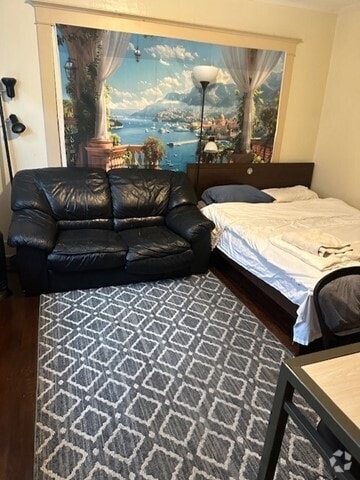 South Central LA Apartments for Rent with EV Charging - Los Angeles, CA