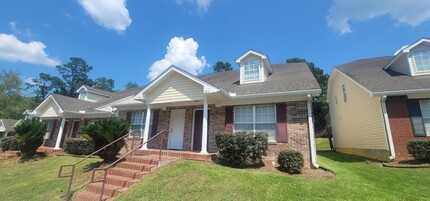 Building Photo - 4434 Gearhart Rd