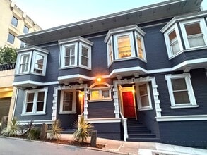 Building Photo - 248 Myrtle St