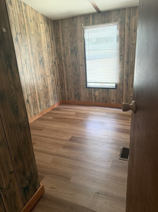 Foto del edificio - 608 Dillard Dr