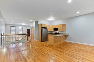 Building Photo - 873 Harrison Ave