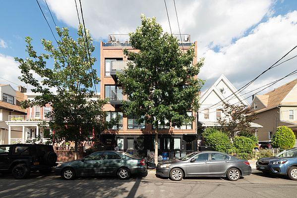 Foto del edificio - 1645 New York Ave
