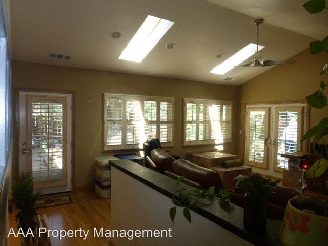 Building Photo - 46 Byron Dr