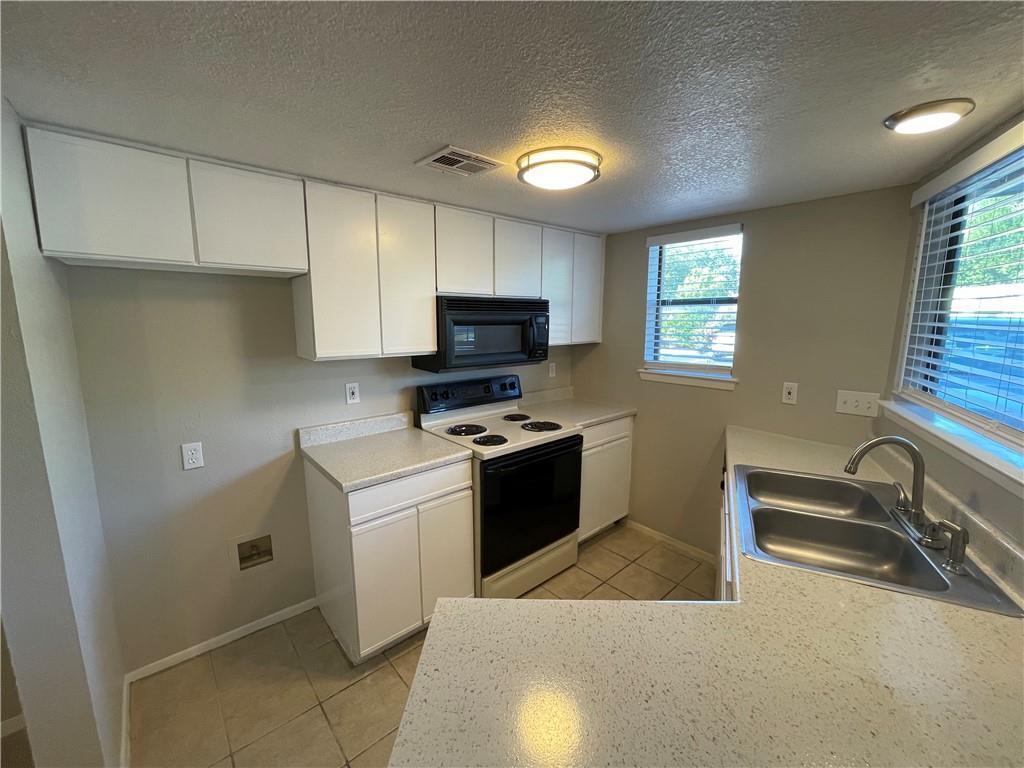 Foto principal - 2500 Burleson Rd