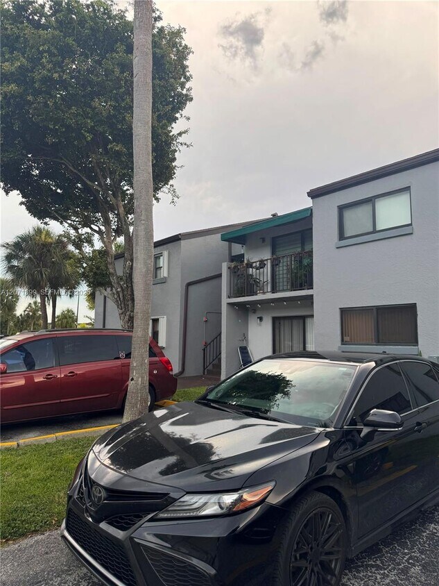 Building Photo - 7401 SW 152nd Ave