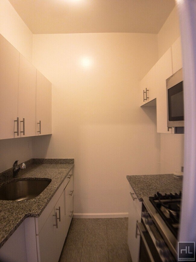 Foto del edificio - WEST 73 STREET