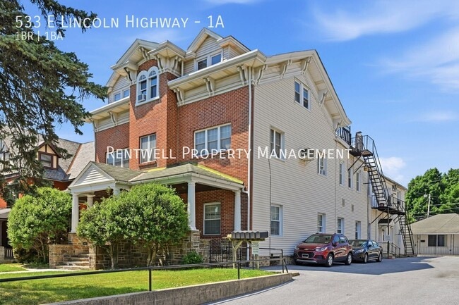 Building Photo - 533 Lincoln Hwy E