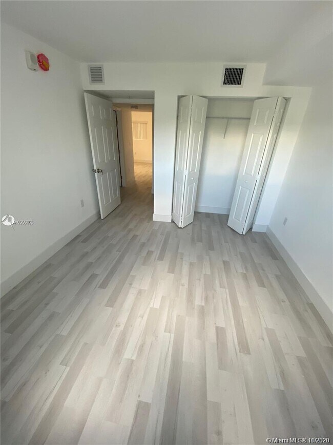 Foto del edificio - 1029 NW 3rd St