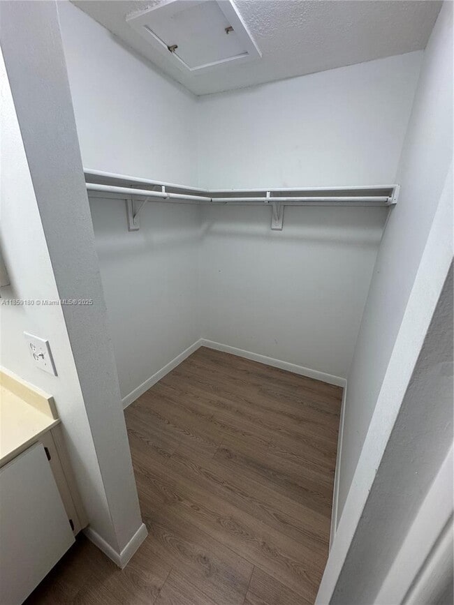 Building Photo - 7905 SW 86th St