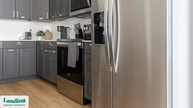 Foto del edificio - 650 N Main St