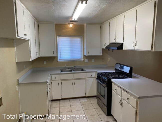 Building Photo - 2 br, 1 bath House - 30791 Robinson Rd