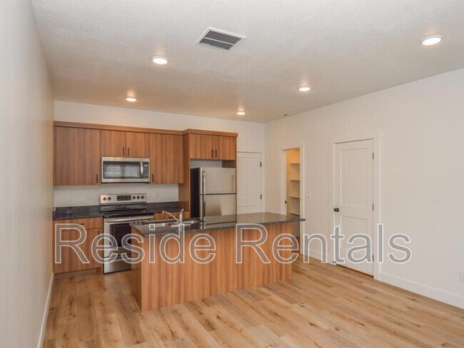 Building Photo - 220 Spring Creek Pkwy