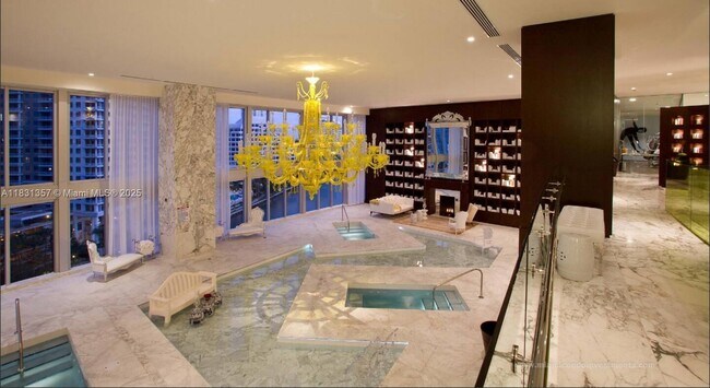 Foto del edificio - 485 Brickell Ave