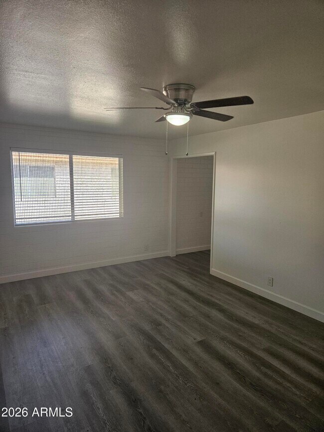 Foto del edificio - 6043 N 23rd Ave