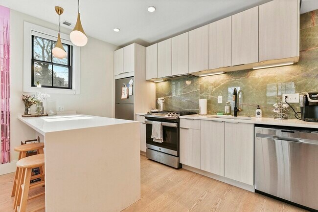 Foto del edificio - 2 Lamson Ct