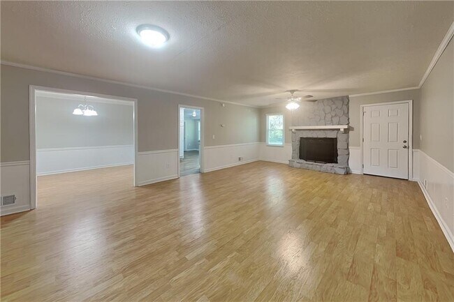 Building Photo - 3041 Stoneridge Ct