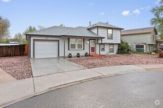 Building Photo - 1040 Rochester Ct