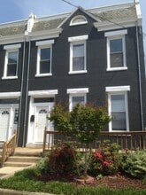 Building Photo - 9 S Allen Ave