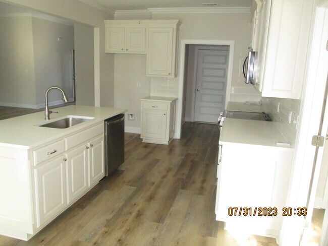 Building Photo - 219 N Buck Run Dr