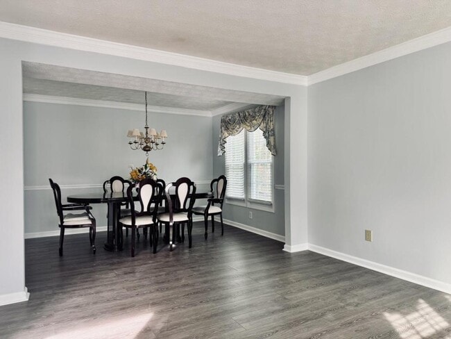 Foto del edificio - 3661 Forest Glen Trail