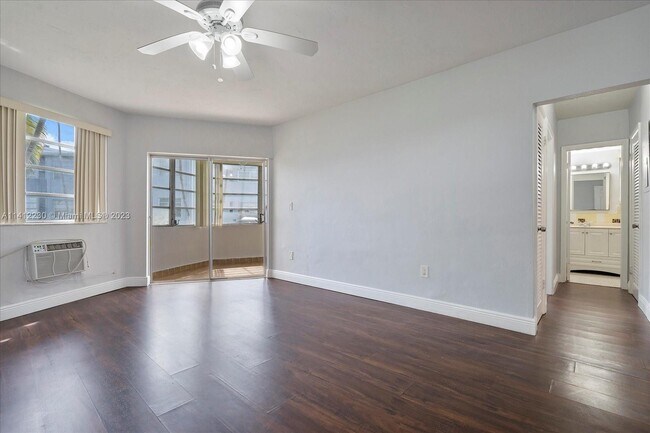 Foto del edificio - 1651 NE Miami Gardens Dr