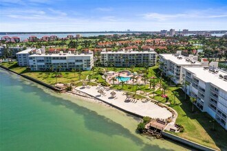 Building Photo - 6021 Bahia Del Mar Cir