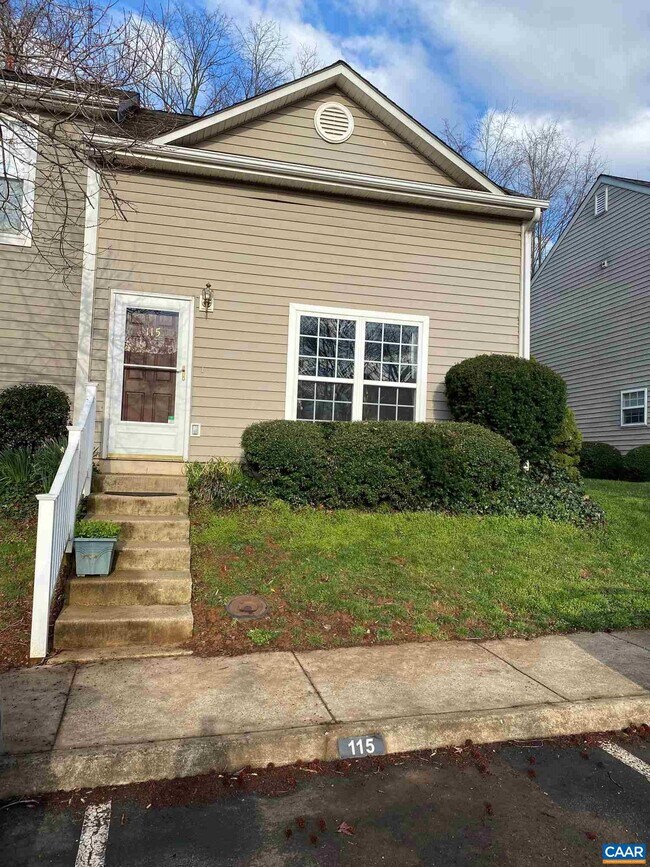 Building Photo - 115 Waterbury Ct