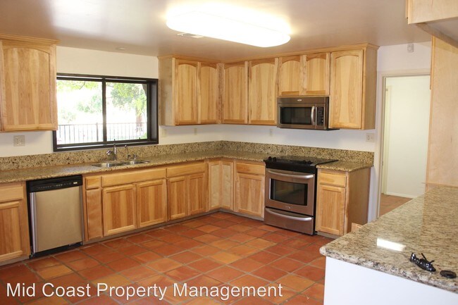 Building Photo - 4 br, 3 bath House - 5950 Rocky Canyon Road