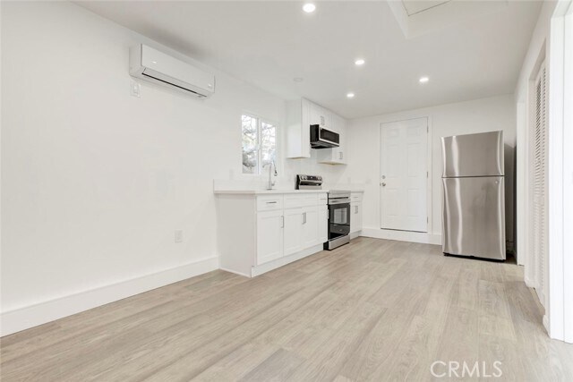 Building Photo - 16503 Kingsbury St