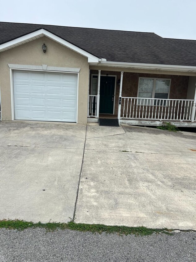 Primary Photo - Jacksboro 37757 - 3 bedroom, 2 bath Apartm...