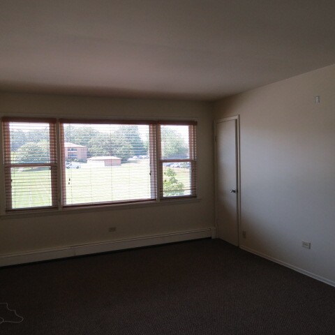 Foto del edificio - 14405 Ravinia Ave