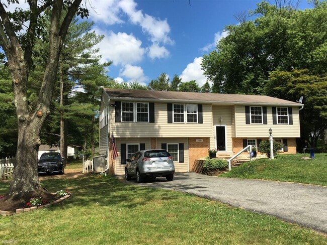 Building Photo - 4 br, 2 bath House - 15304 Good Hope Rd