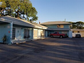 Building Photo - 512 Barcelona Ave