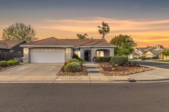 Building Photo - 2609 Magnolia Ct