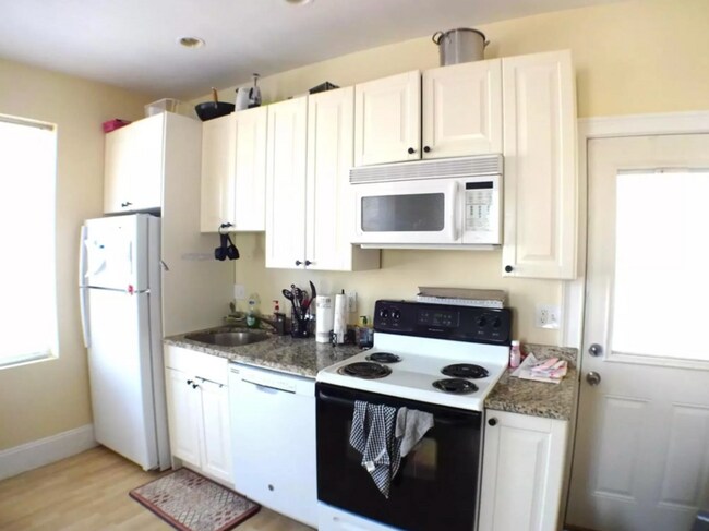 Photo - 846 Dorchester Ave Apartment