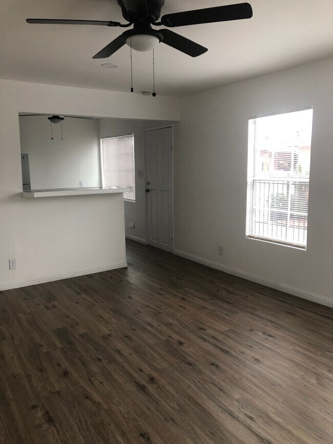Living & Dinning Area - 10515 Burin Ave