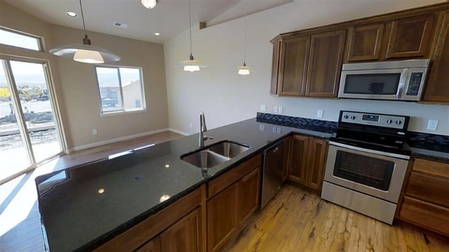 Building Photo - 578 Rio Grande Dr