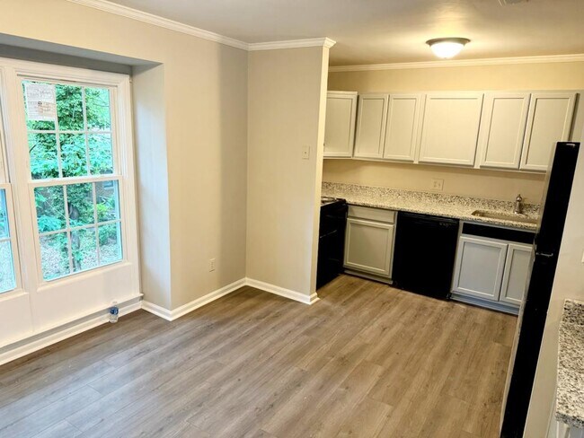 Building Photo - 4909 Wallingford Dr
