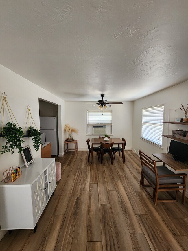 Foto del edificio - 278 E Merritt Ave