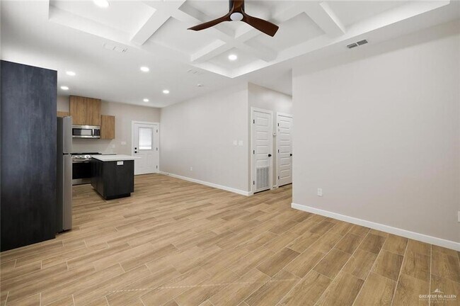 Foto del edificio - 100 San Jose Dr