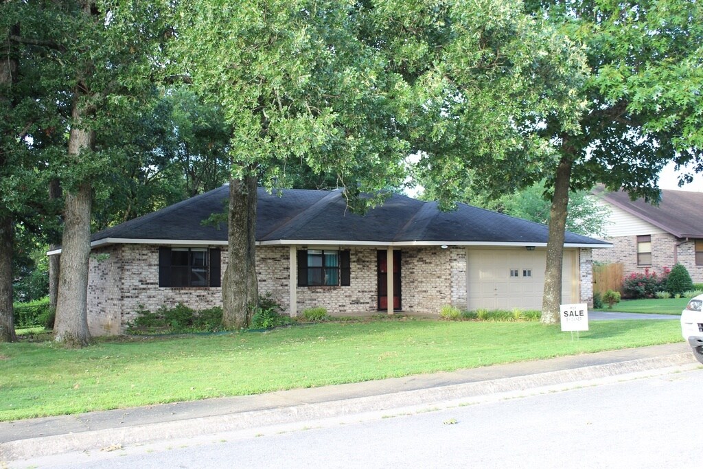 2703 Hyatt Avenue, Springdale, AR 72762 House Rental in Springdale, AR