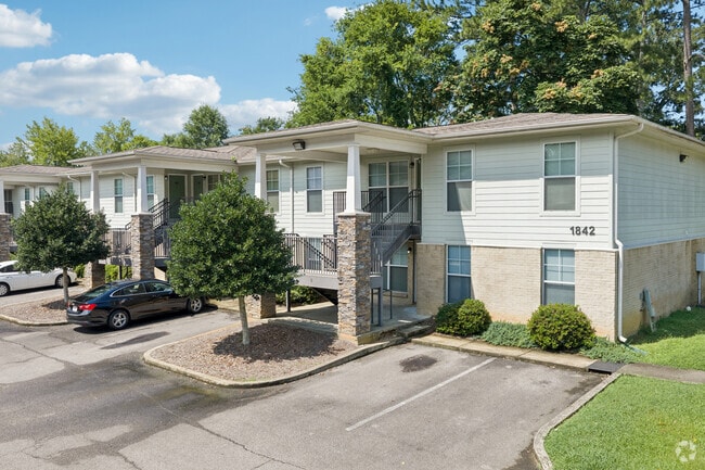 Building Photo - Amberwood Apartments