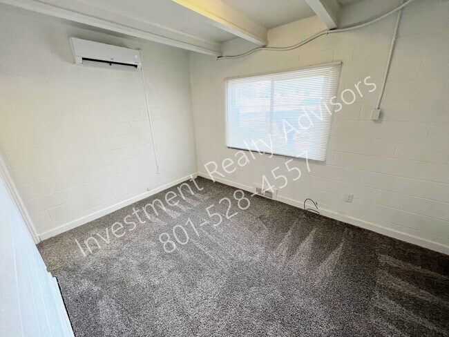 Foto del edificio - Renovated Apartment in Sugarhouse!