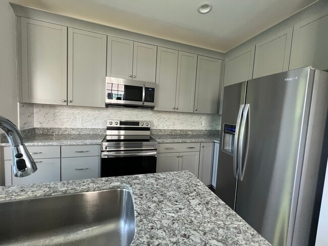 Building Photo - 1036 Abbott St