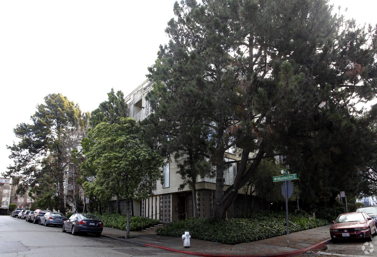 Building Photo - 200 Montecito Ave