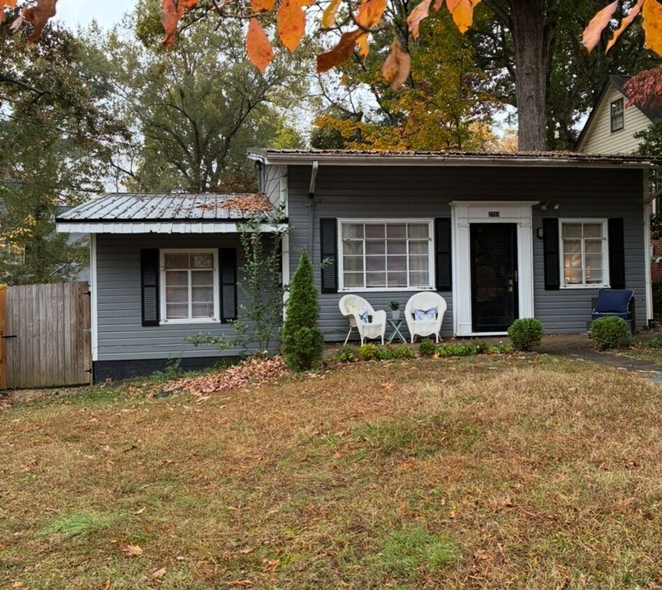 Primary Photo - 2703 Bedford Ave